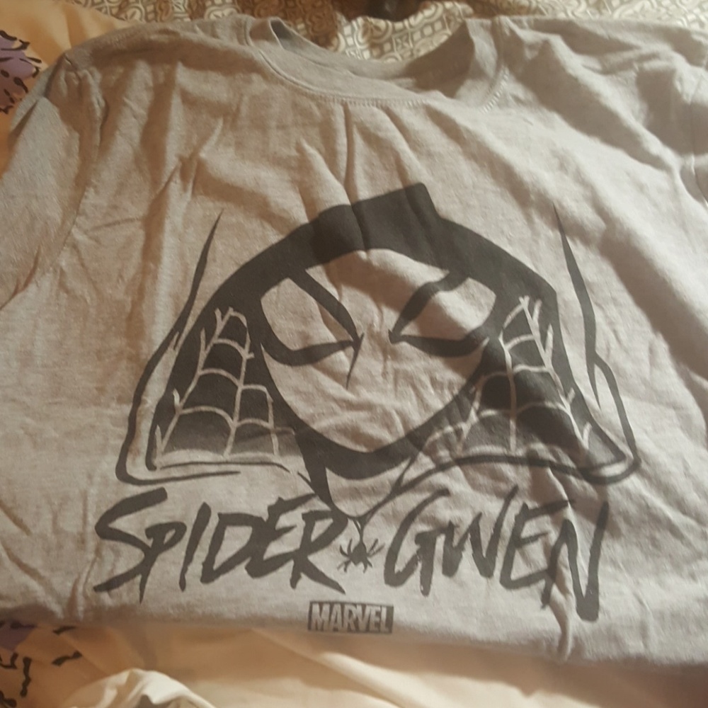 Spider Gwen t-shirt
